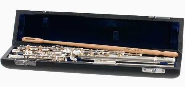 Sankyo CF 401 Flute detail 3