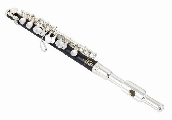 Yamaha YPC-32 Piccolo detail 4